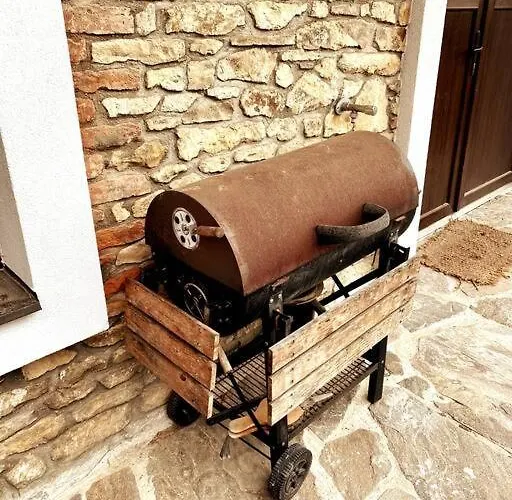 Historicka Lhotky 1844 - Soukromi A Klid U Sazavy *