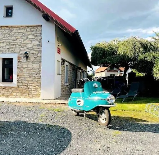 Historicka Lhotky 1844 - Soukromi A Klid U Sazavy بيت للعطل Malotice